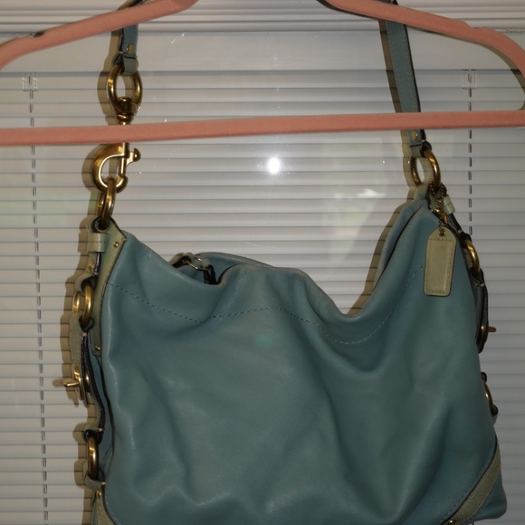 Coach - Picture 5 of 7